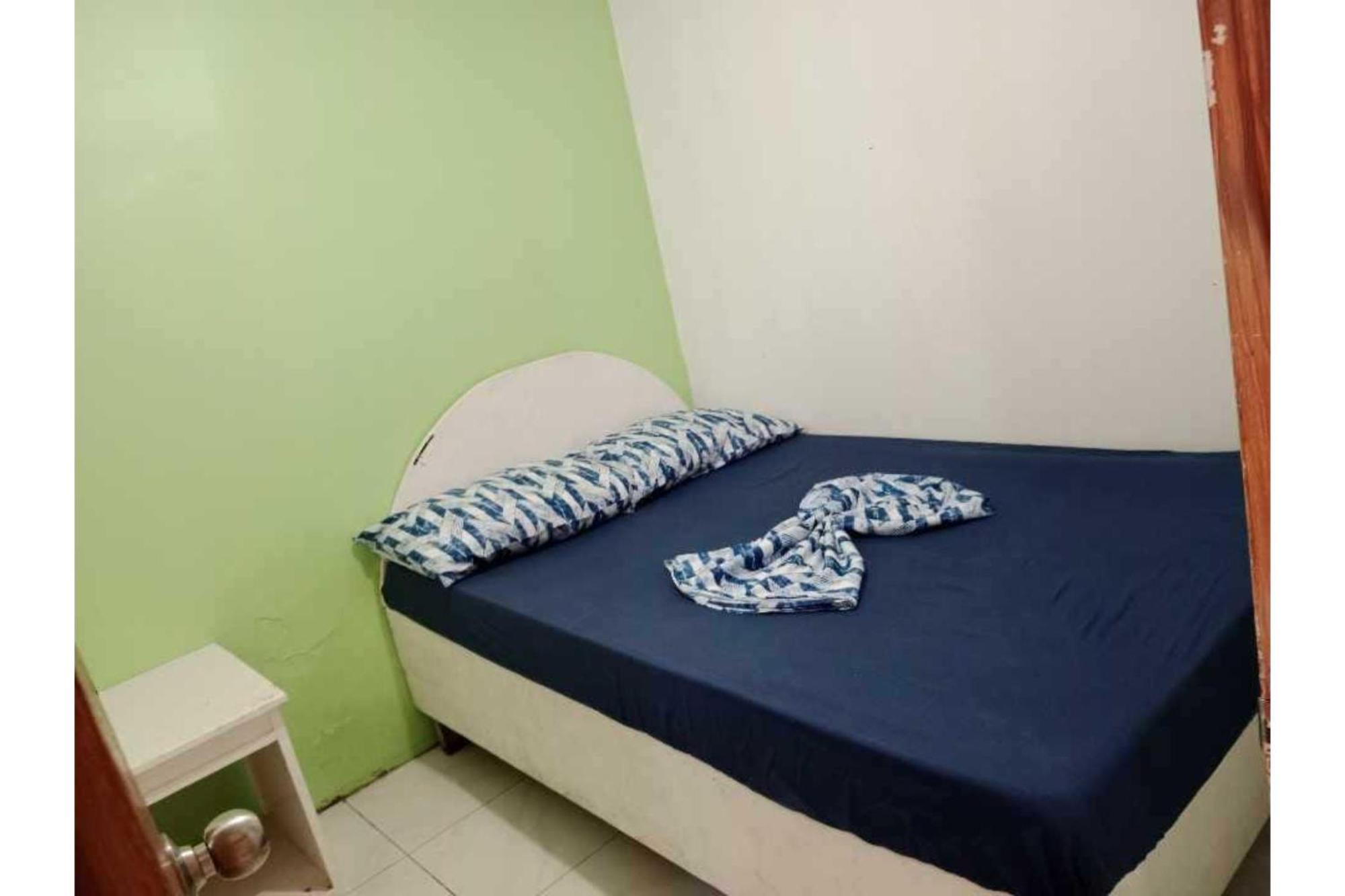 Oyo 1048 Jomckayl Apartelle Naga  Extérieur photo
