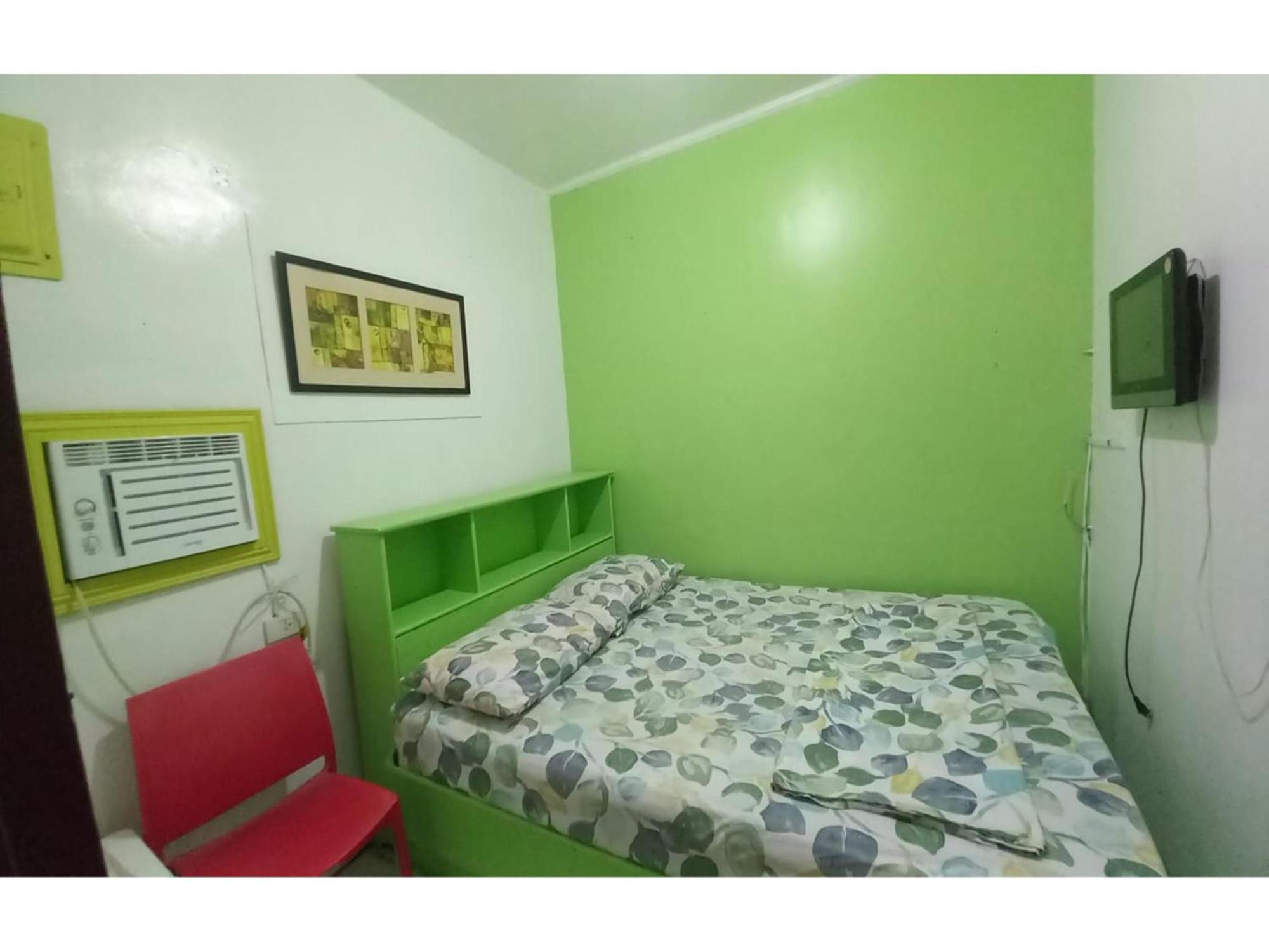 Oyo 1048 Jomckayl Apartelle Naga  Extérieur photo