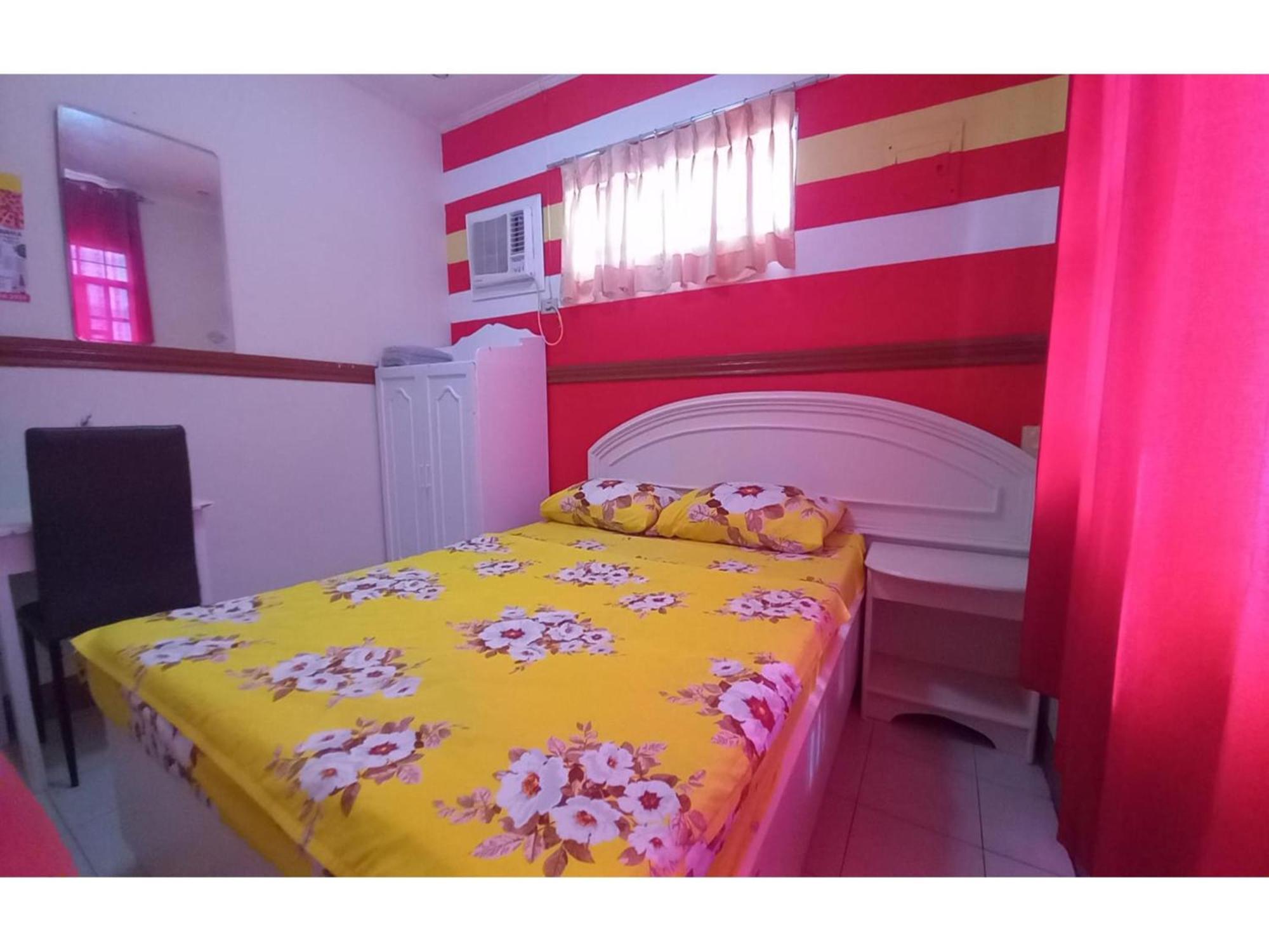 Oyo 1048 Jomckayl Apartelle Naga  Extérieur photo