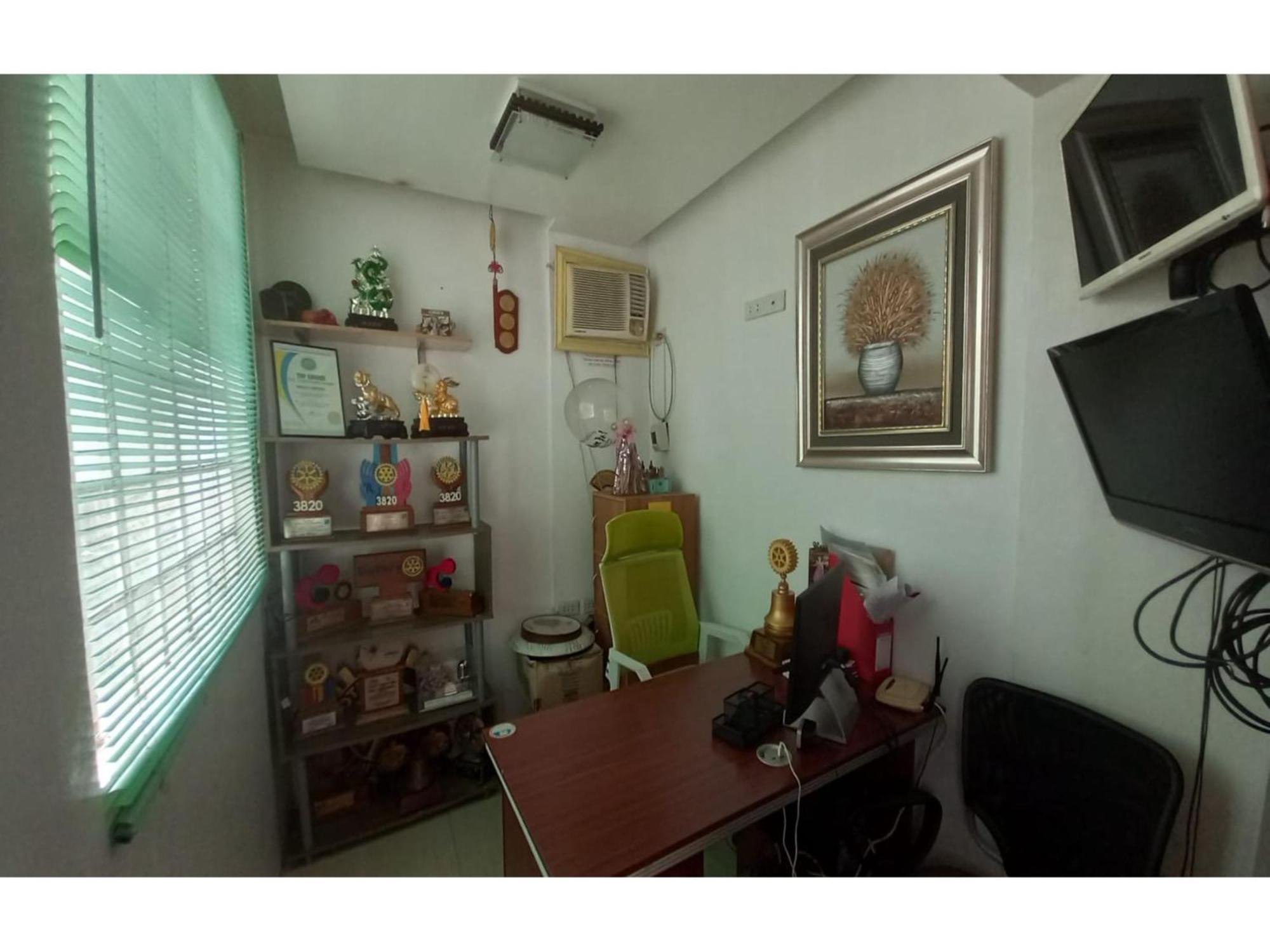 Oyo 1048 Jomckayl Apartelle Naga  Extérieur photo
